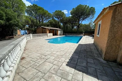Villa Polau ai margini del bosco