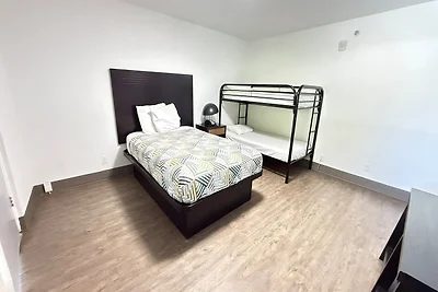 Familienstudio Queen -bett Mit Etagenbett