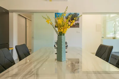 Ruhige Landvilla in Naklice