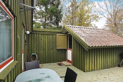 Vintage-Ferienhaus in Martofte mit Terrasse