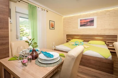 Villa Goldfield - Studio Apartment with Sea V...