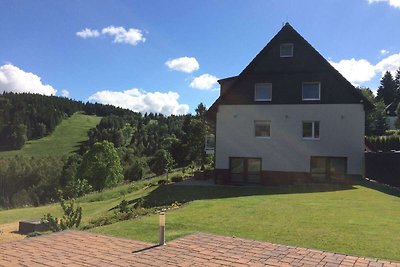 Spaziosa villa sulle colline di Jachymov vici...