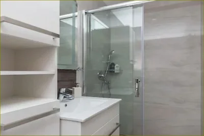 Apartments Dub - Comfort One-Bedroom Apartmen...
