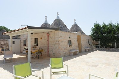 Trullo Filippo con piscina vicino Ostuni