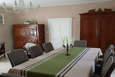 Geräumiges Einfamilienhaus mit Blick ins...