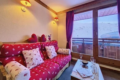 Geräumiges Apartment · Direkter Zugang zur Sk...