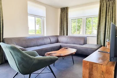 OK44 Luxus Ferienhaus für 6 mit 2 Bäder