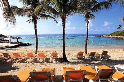 Villa in Saint-François mit Strandzugang