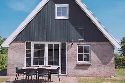 Komfortables Ferienhaus mit Garten