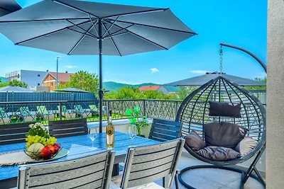Five Bedroom Villa with Private Pool