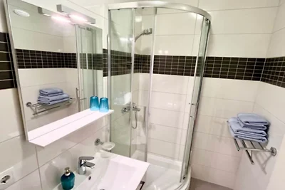 Paradise Apartments-Apartman with sea view an...