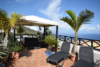 Apartment mit Terrasse und teilweisem...