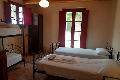 Alloggio in una bella villa con piscina