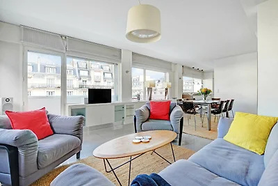 Außergewöhnliche 3-Zimmer-Wohnung mit 6 Bäder...