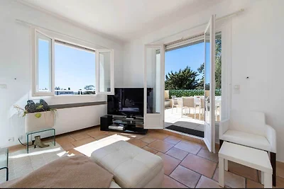 Penthouse mit Meerblick und klimatisiertem Po...