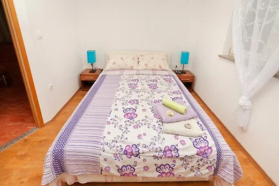 Apartments Barbara with Swimming Pool - Studi...