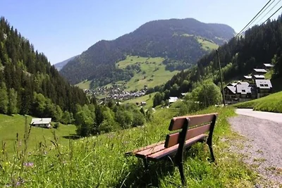 Ferienwohnung in Areches in der Nähe von Gran...