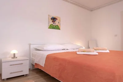 One Bedroom Apartment with Terrace 5