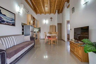 Spaziosa casa vacanze con piscina a Rasanze