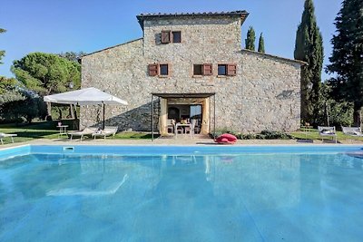 Villa in Gaiole in Chianti with Private Swimm...