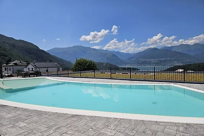 La terrazza sul lago