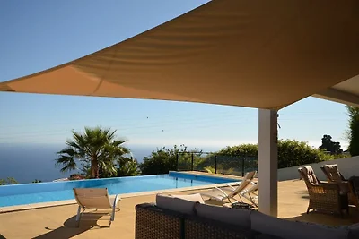 Villa 17°West mit Pool