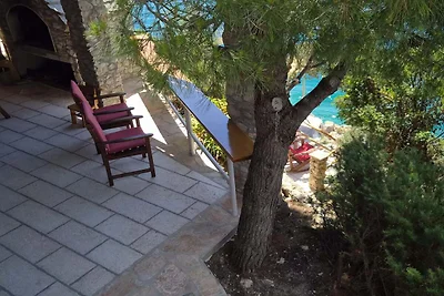 Robinson House Roko - Two Bedroom House with ...
