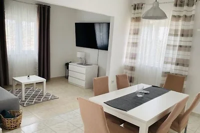 Villa Brazza - Two Bedroom Apartment with Sea...