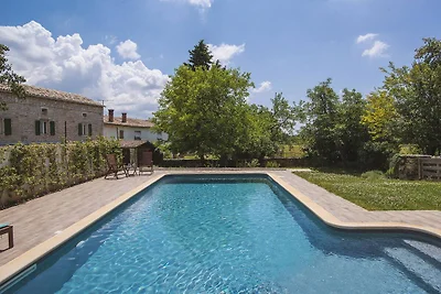 Spaziosa casa vacanze a Svetvinčenat con...