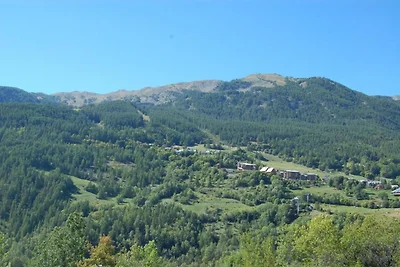 Studio in Allos met centrale verwarming