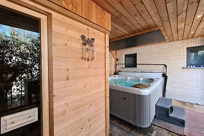 Einladendes Ferienhaus in Durbuy mit Sauna