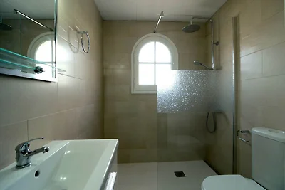 Appartement in Estartit vlakbij golfclub