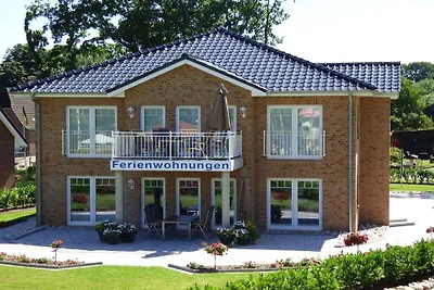 Schiffsdeck, Villa Kanalblick