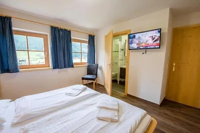Chalet panoramico in vetro con sauna