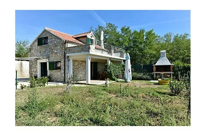 Ferienhaus in Privlaka mit Schwimmbecken