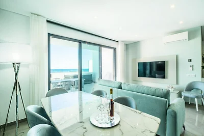 Appartamento ad Armação con piscina...