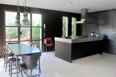 Häuser & Villen für 8 Personen