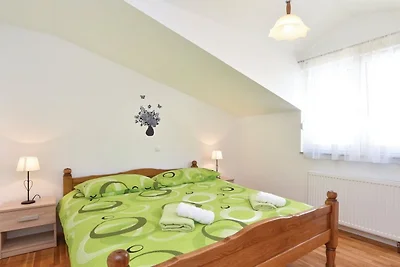 Five Bedroom Holiday Home