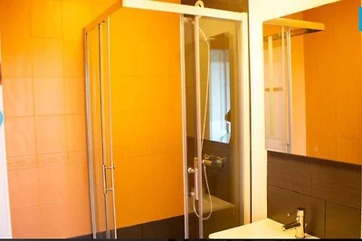 Stanza privata in appartamento condiviso – Li...