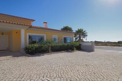 Vila do Golfe 401-2
