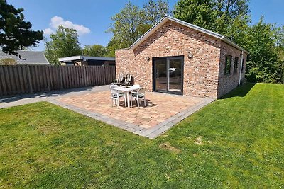 Schönes Ferienhaus an der Küste von Baarland