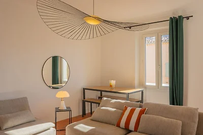 Saint-Tropez: Helle Wohnung in Hafennähe