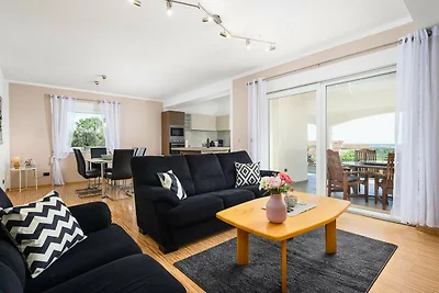 Accogliente villa con vista