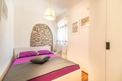 Attraente casa vacanze con giardino
