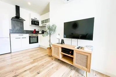 Der helle T2 im Hyper-Center-Fußgängerbereich