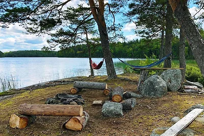 5 persone case ad Mellösa