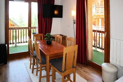 Appartamento nelle Alpi con piscina e jacuzzi