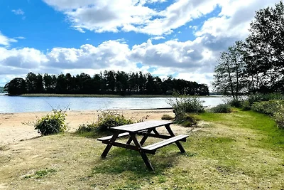 4 stelle case ad TVÄRRED