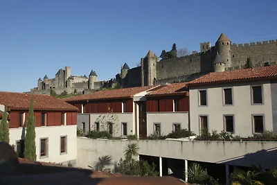Ris. La Barbacane, Carcassonne, monolocale pe...