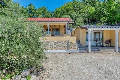 Ferienhaus in Tribanj Kru?ica
